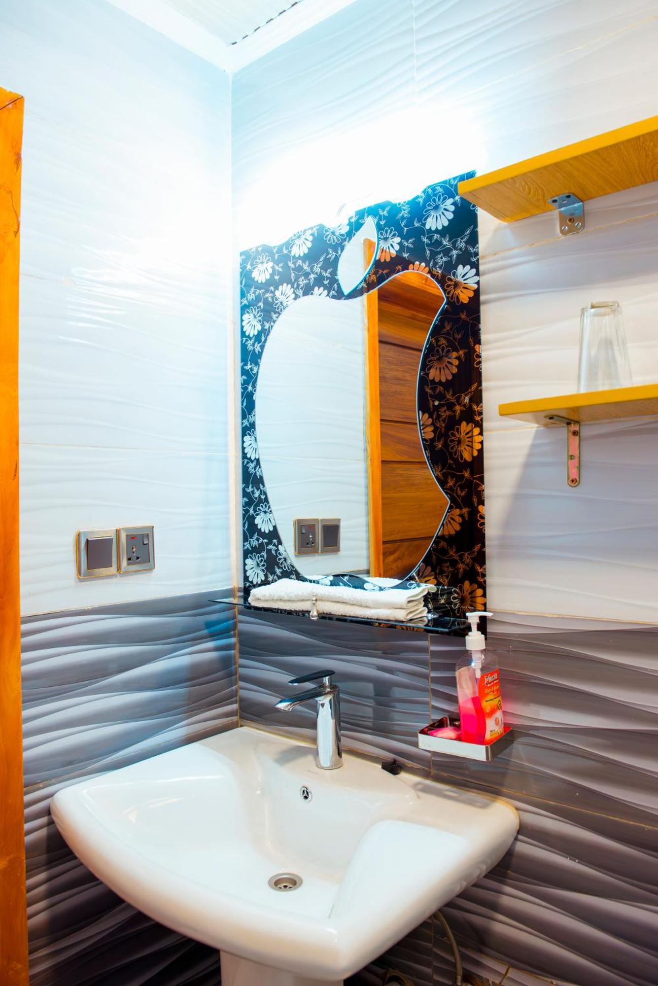 קיגאלי Mountain View Hotel & Apartment מראה חיצוני תמונה