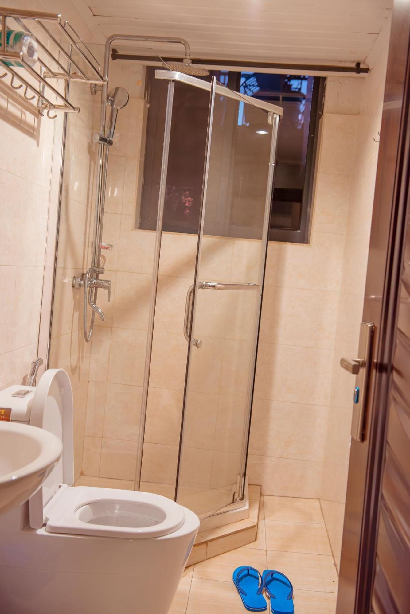 קיגאלי Mountain View Hotel & Apartment מראה חיצוני תמונה